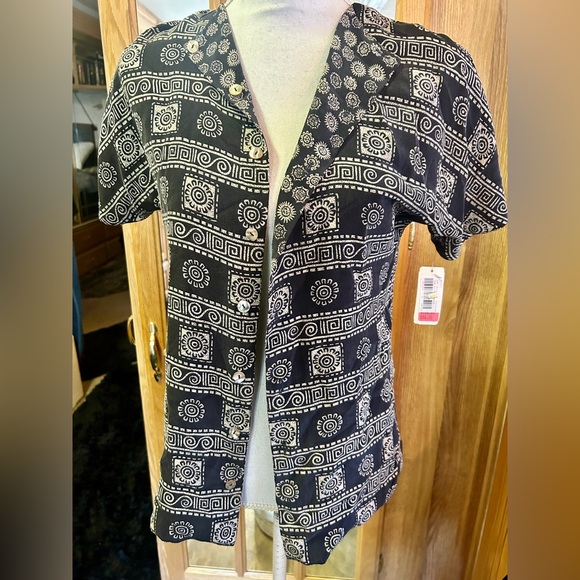 Reversible boho fitted blouse beautiful! Small NWT - Picture 3 of 8